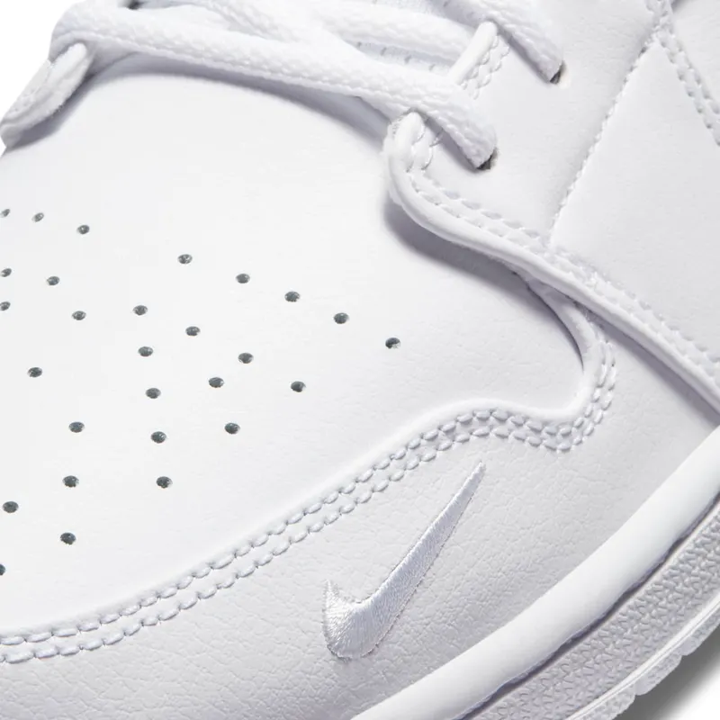 air-jordan-1 CW7589-100
