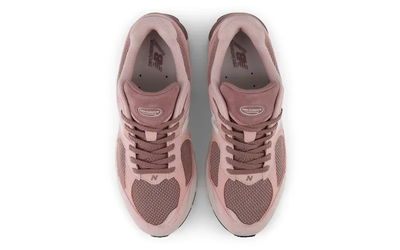 New Balance 2002R Pink Chalk (U2002-6CU)
