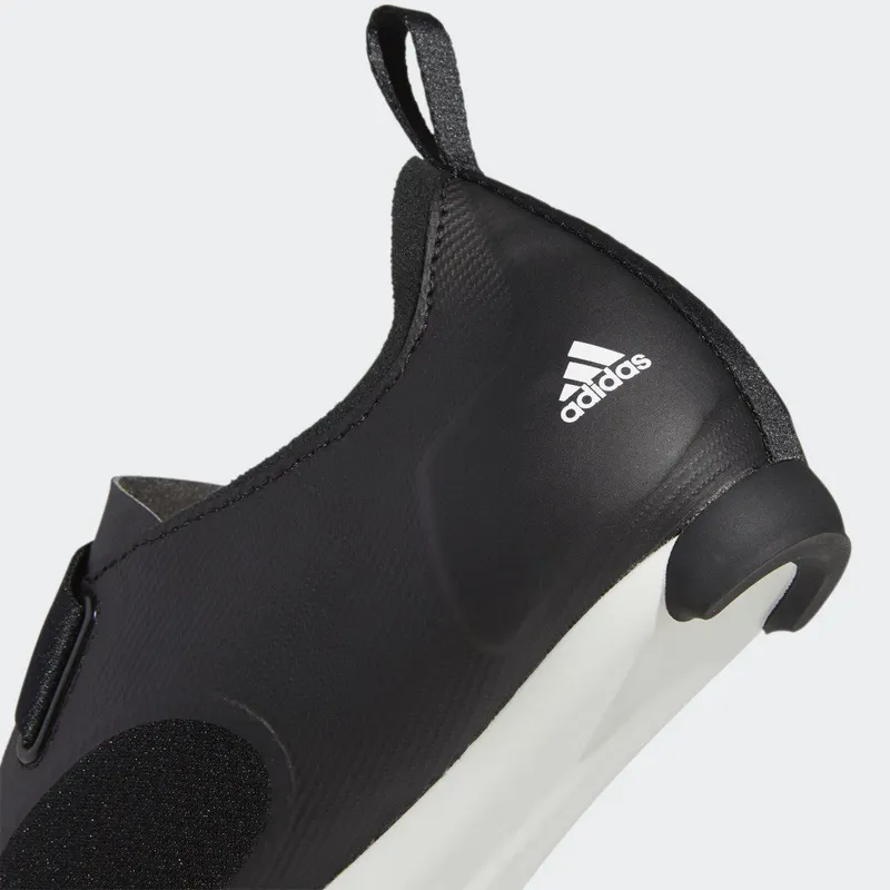 Adidas The Indoor Fietsschoenen Core Black / Cloud White / Cloud White (GX6544)