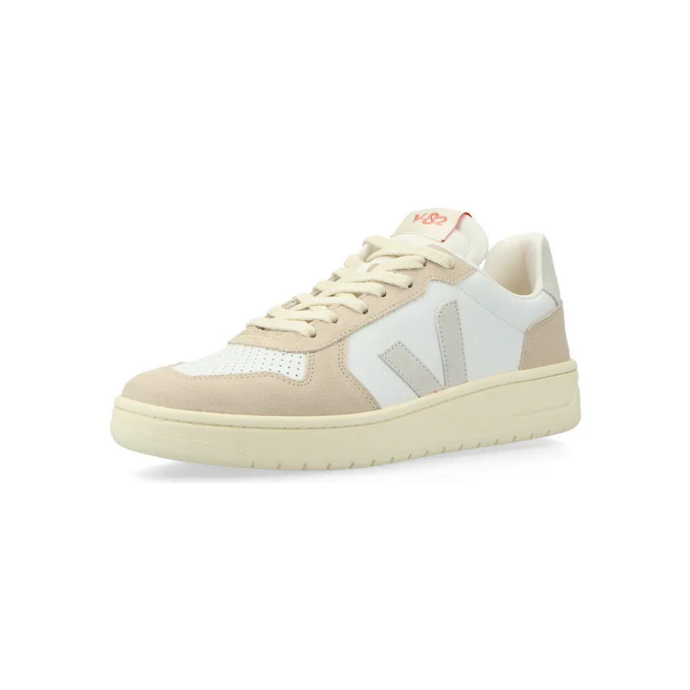 VEJA V-82 Grained Leather (extra white / natural / almond) – VE3320756