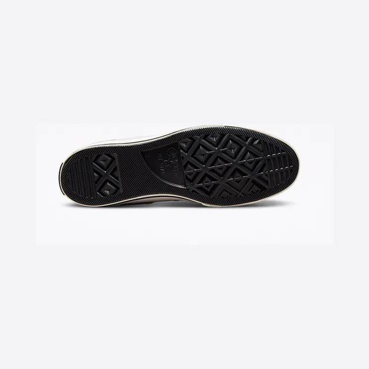 converse-chuck-taylor-all-star A01780C