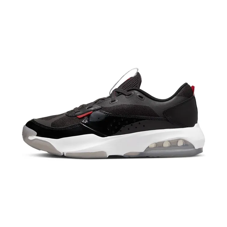 Jordan Air 200Een “Black / White / Fire Red” (DC9836-001)