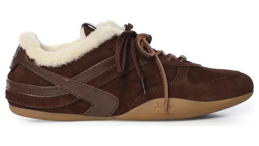 Miu Miu Miu Gymnasium suède met lammy voering “Brown” (5E428EFZF05Z0G)