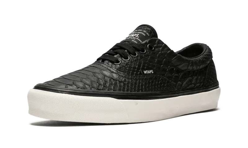 Vans OG Era LX “WTAPS” (VN000OZDKBQ)