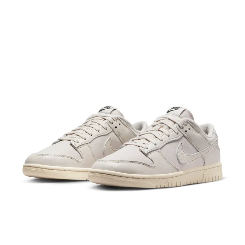 Nike Dunk Low “Light Orewood Brown” (DZ2538-100)