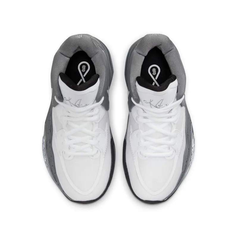 Kyrie Infinity SE Older Kids’ Basketball White (DD0335-108)