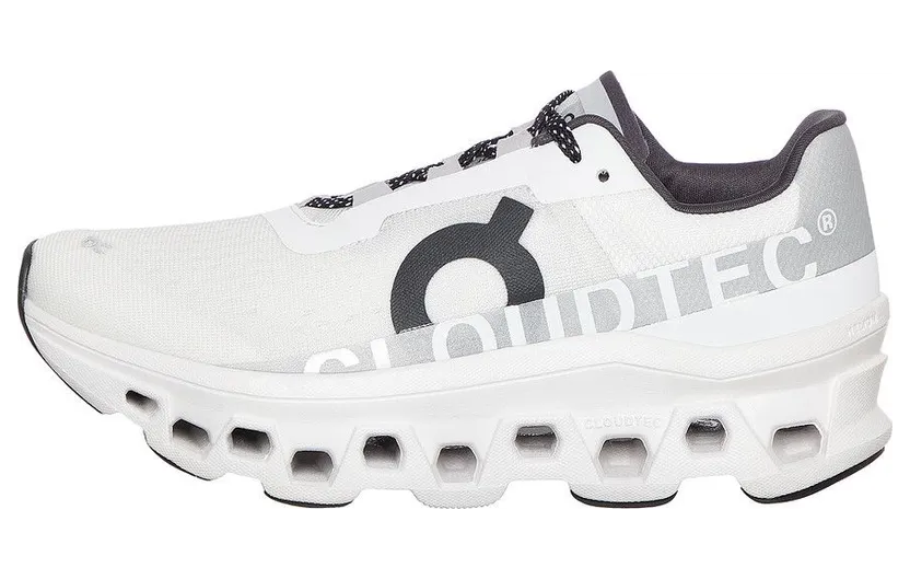 on-sneaker 6198285