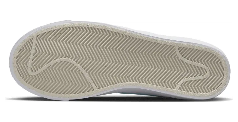 nike-blazer DA4086-107