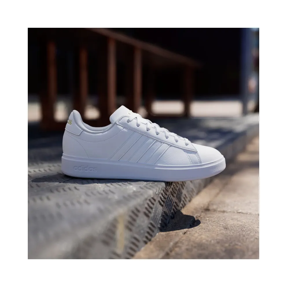 Adidas Grand Court Cloudfoam Lifestyle Court Comfort Cloud White / Cloud White / Gold Metallic (GW9213)