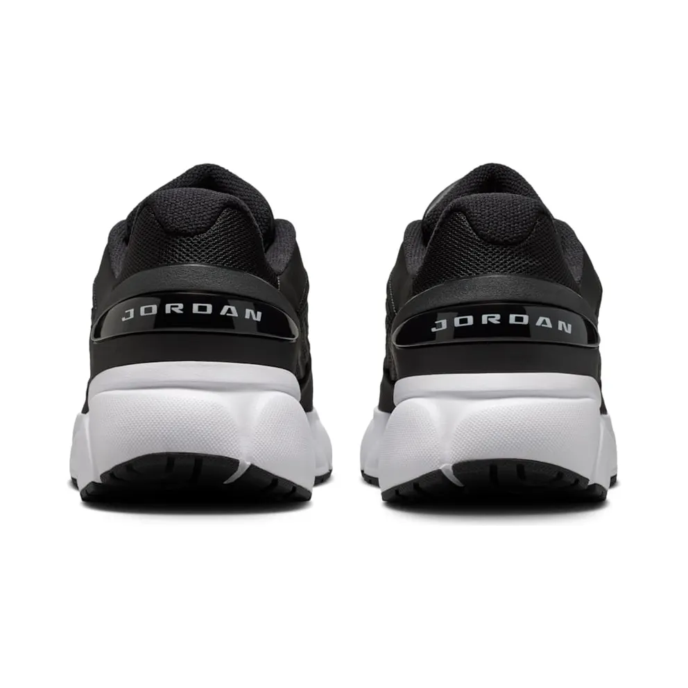 Jordan Trunner Access Black White (IQ0701-003)