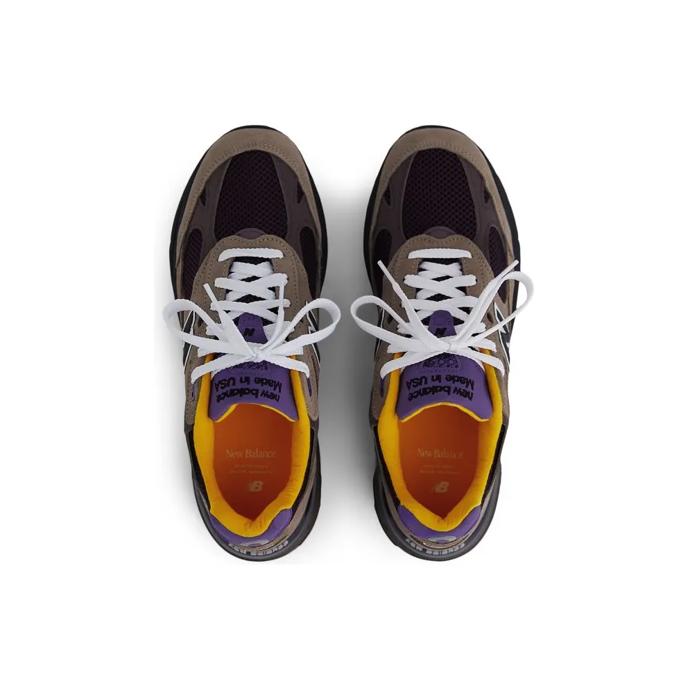 New Balance 993 “Made in USA – Mushroom / Midnight Violet” (U993MU)