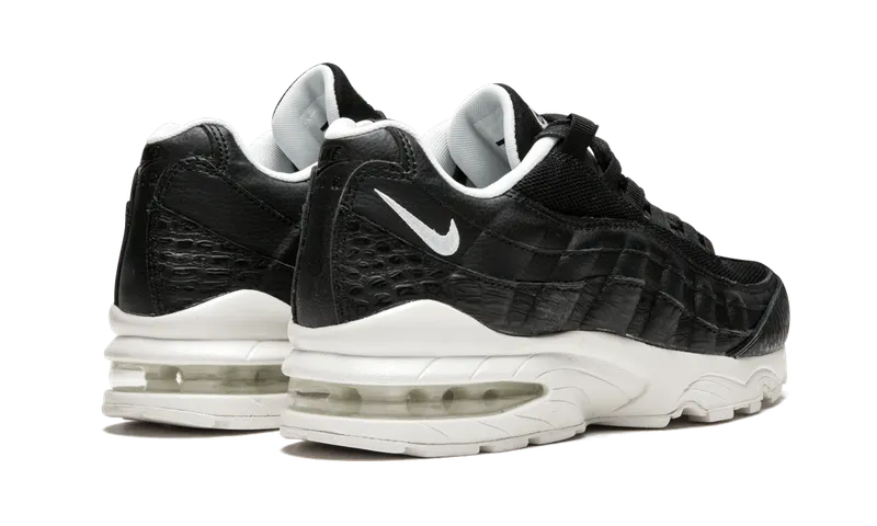 Nike Air Max 95 (GS) “Black/Summit White” (922173-002)