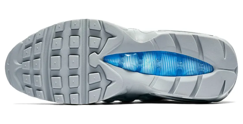 nike-air-max 749766-032