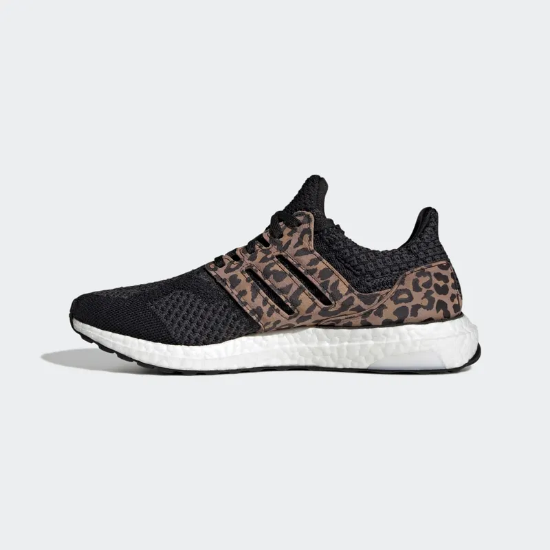 Adidas Ultraboost 5.0 DNA Core Black / Core Black / Carbon (HP9558)