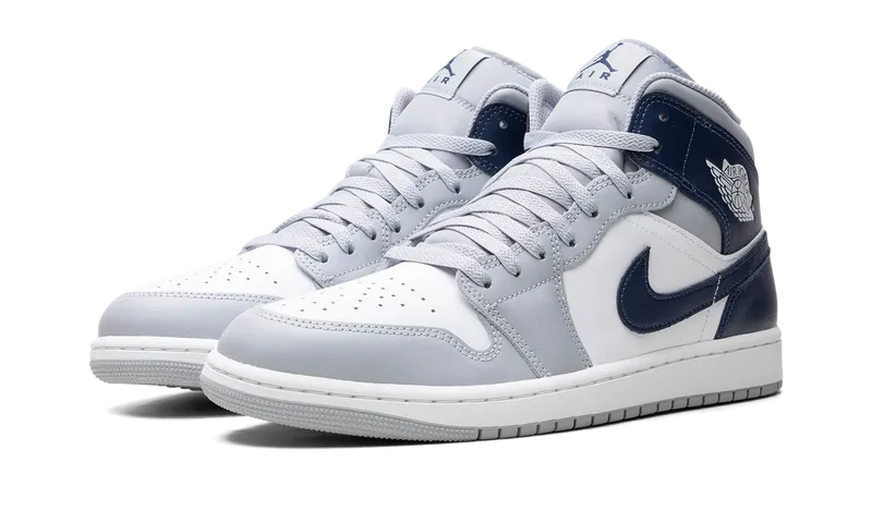 Air Jordan 1 Mid “Wolf Grey Midnight Navy” (DQ8426-104)
