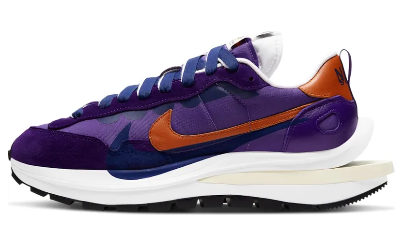 Nike x sacai Vaporwaffle Dark Iris (2021) – “Dark Iris / Campfire Orange / White” (DD1875-500)