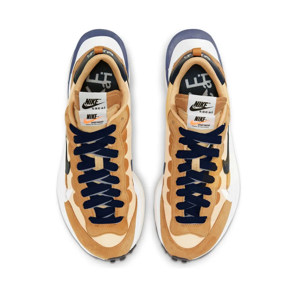 Nike Sportswear Nike x Sacai Vaporwaffle (DD1875 200)