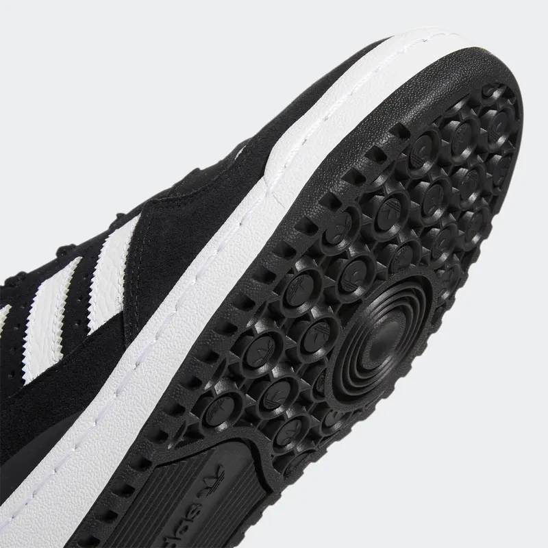 adidas Forum Low Cloud White / Core Black / Cloud White (GW0695)