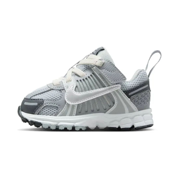 Nike Zoom Vomero 5 “Pure Platinum / Summit White / Dark Grey / Metallic Silver” (HF7000-008)