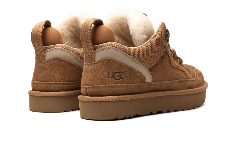 UGG Lowmel “Chestnut”: kastanjebruin met een crème hart (3)
