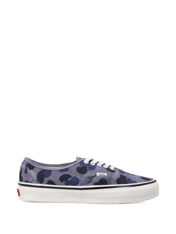 Vans Premium Authentic mit Print – Violett (VN000EBNLV)