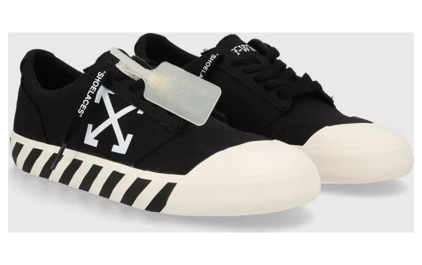 Off-White Vulcanized Low-Top Canvas Sneakers with Contrast Arrow Logo Black (M2APC9F0011001)