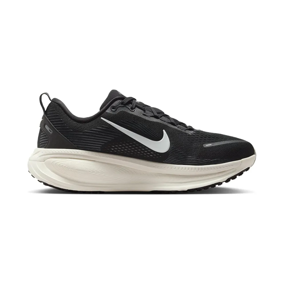 Nike Vomero 18 Extra Wide “Black Coconut Milk” (IF0514-002)
