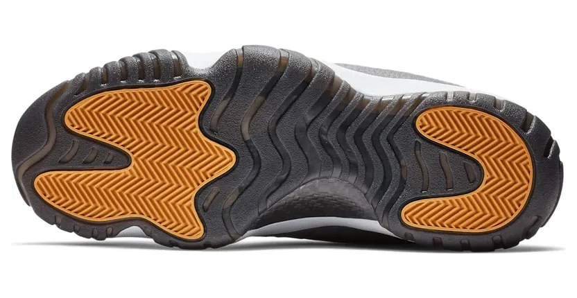 jordan-future AV7008-001