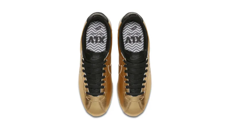 Nike Classic Cortez Metallic Gold (W) Metallic Gold/Metallic Gold-White-Black (902854-700)