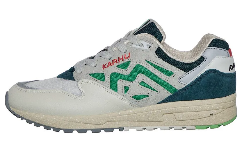 Karhu Legacy 96 – “Lily White Island Green” (F806065)
