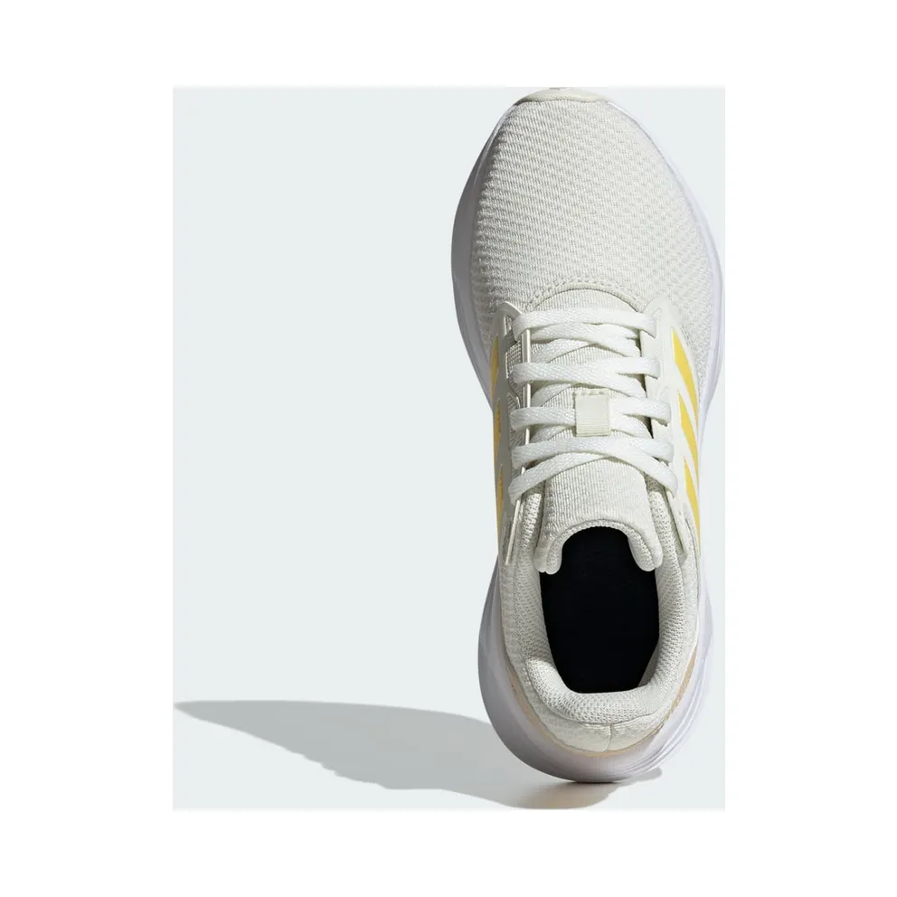 Adidas Galaxy 6 Ivory / Spark / Crystal Sand (IE8153)