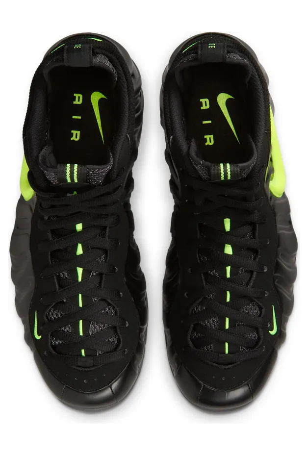nike-air-foamposite HF0794-002