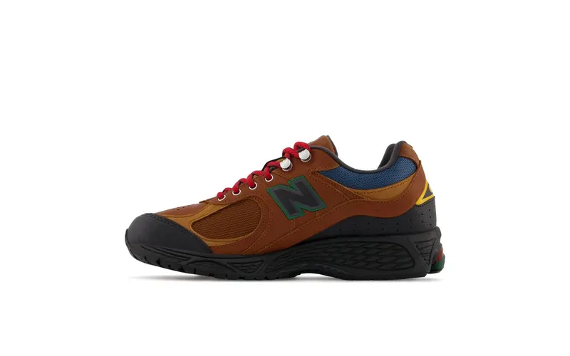 New Balance 2002R “The Hiker” (M2002RWM)