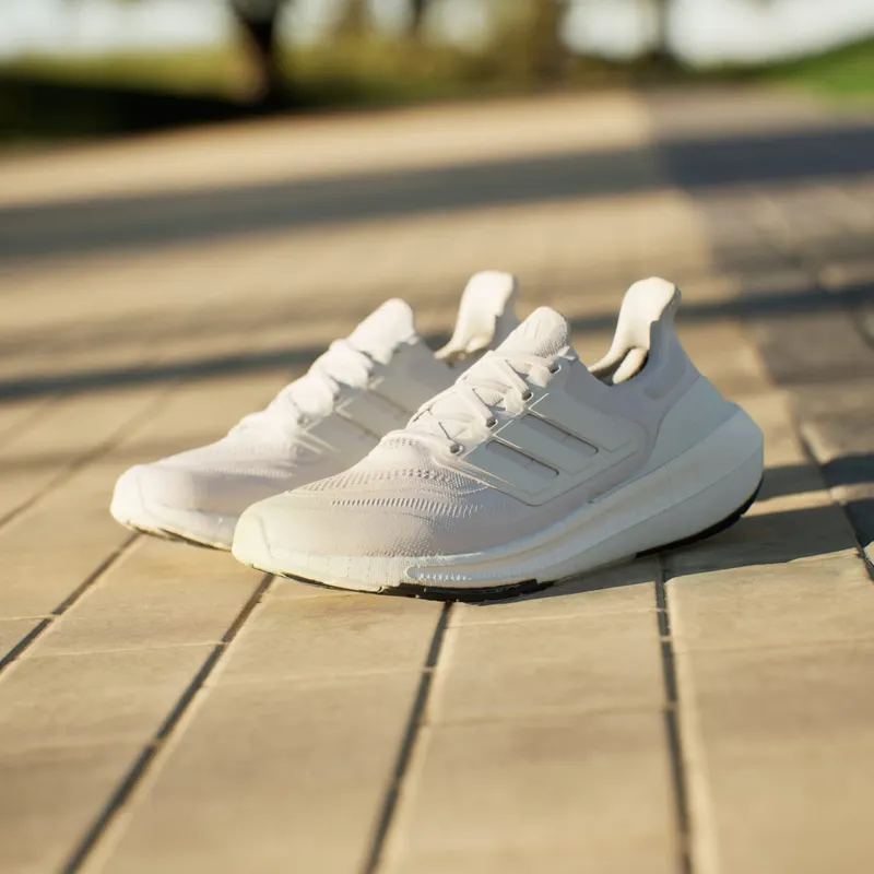 Adidas ULTRABOOST LIGHT “Black” (GY9350)