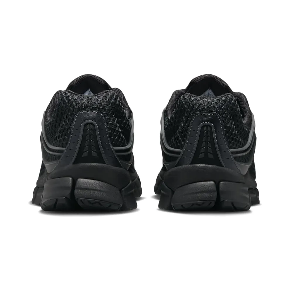 Nike Zoom Skylon 11 – “Black / Black” (IU1869-002)