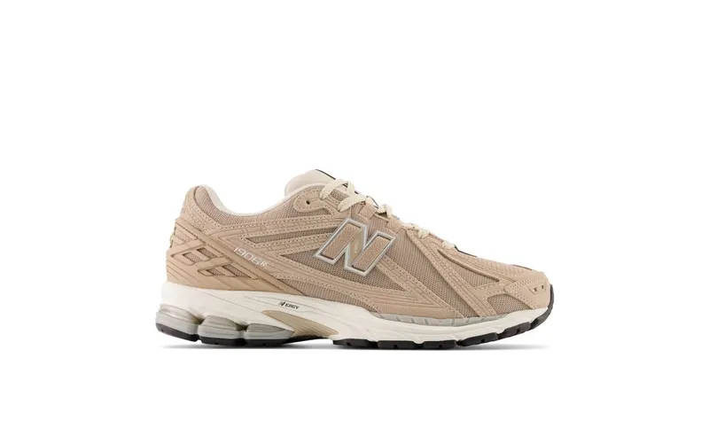New Balance 1906R “MINDFUL GREY/MOONBEAM/SILVER METALLIC” (M1906RW)