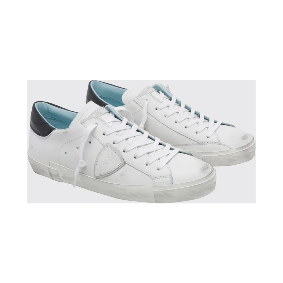 Philippe Model Paris Leather Low-Top Sneakers with Worn Effect and Shield Logo Bianco 3 (PRLUV022)