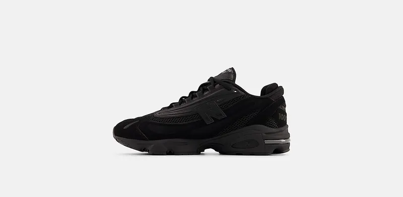 New Balance 1000 “All Black” (M1000B)