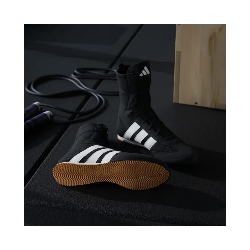 Adidas Box Hog Classic Core Black / Cloud White / Core Black (JQ8538)