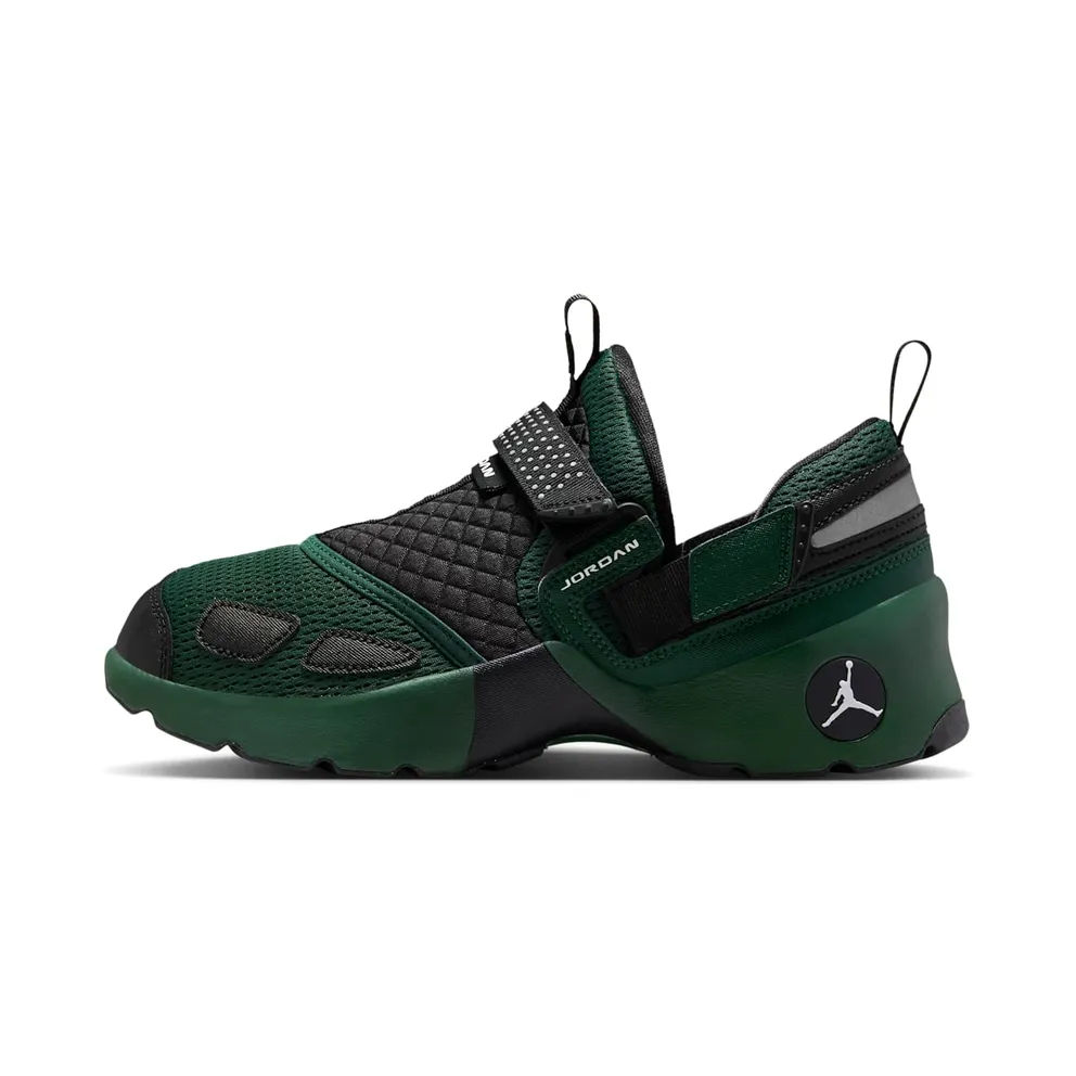 Jordan Trunner LX “Fir” (HQ2164-300)