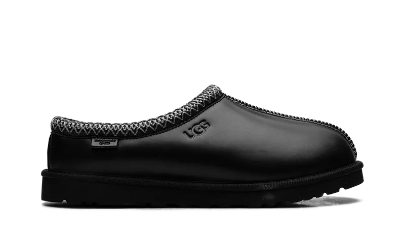 Ugg Tasman LTHR Regen Slide “Black” (1163890-BLK)