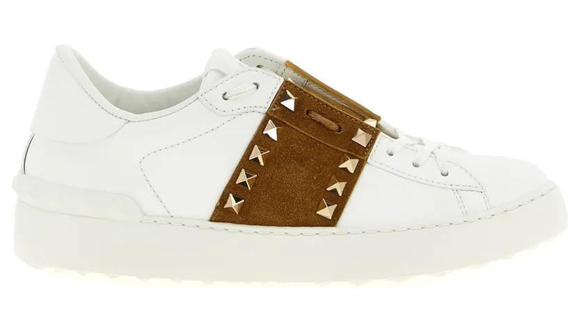 Valentino Garavani Rockstud Untitled Valentino Garavani “Brown” (W2S0A01ZBV3DZ)