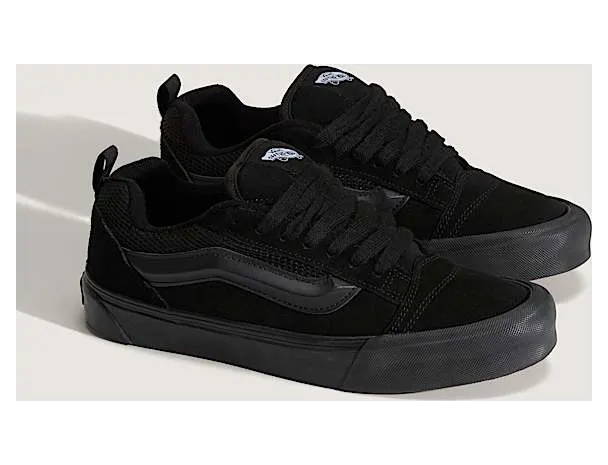 Vans Knu Skool “Triple Black” (VN0009QCBKA)