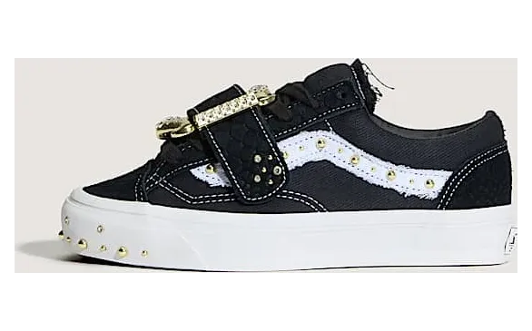 Vans Premium Old Skool 36 “Metagirl Buckle Black White” (VN000ZAZHAB)