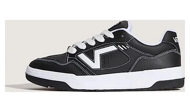 Vans Upland Black – “Black” (VN000D25BZW)