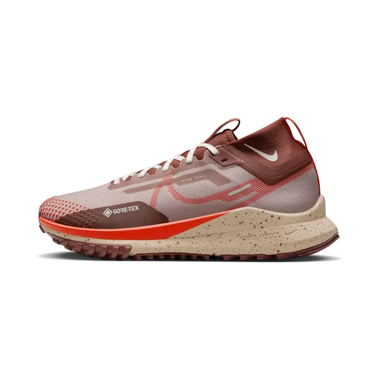 Nike React Pegasus Trail 4 Gore-Tex “Diffused Taupe / Dark Pony / Sail / Picante Red” (DJ7929-200)