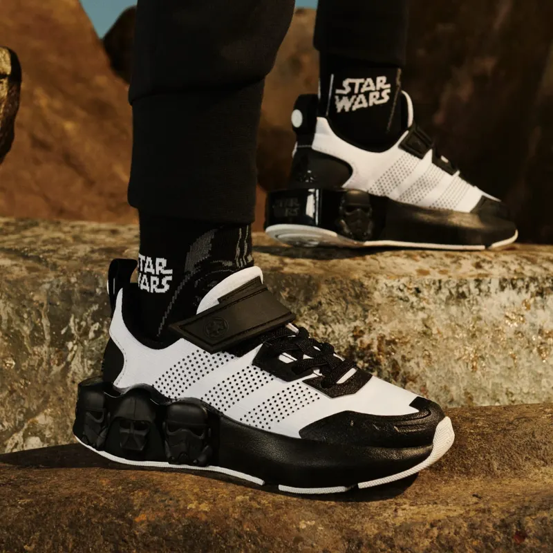 adidas Star Wars™ Runner Kids Core Black / Core Black / Cloud White (ID0378)