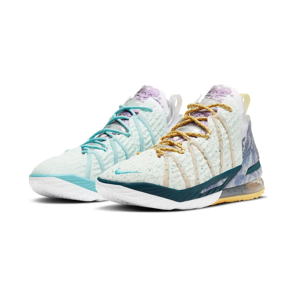 Nike LeBron 18 Reflections Flip (DB8148-100)