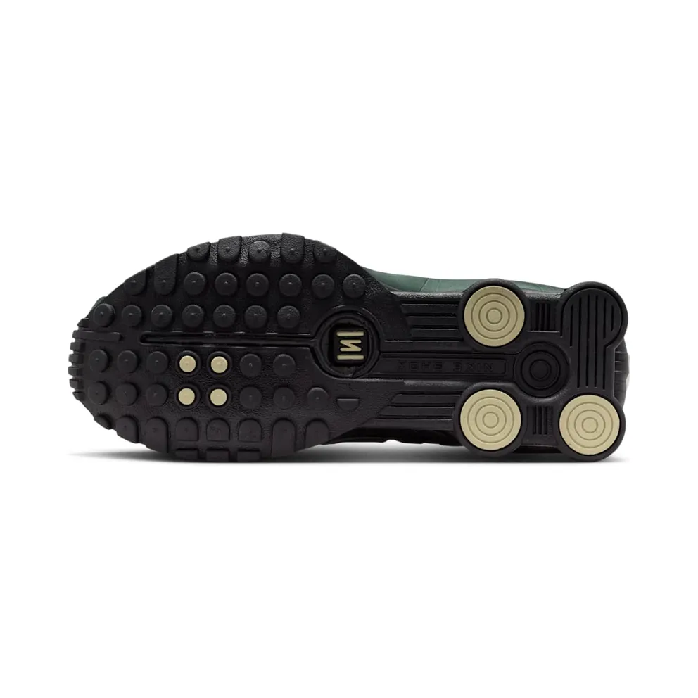 Nike Shox R4 GS ‘Black Spruce’
