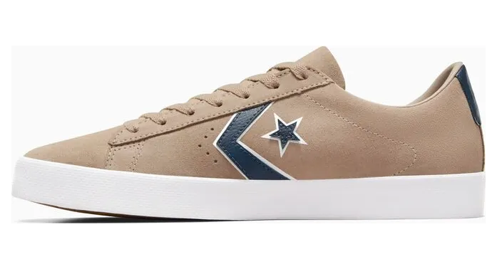 converse-sneaker A06652C